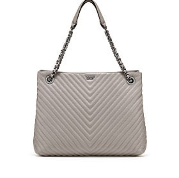 NWT VICTORIA'S SECRET V-Quilt Tote Shoulder Bag - Picture 1 of 8